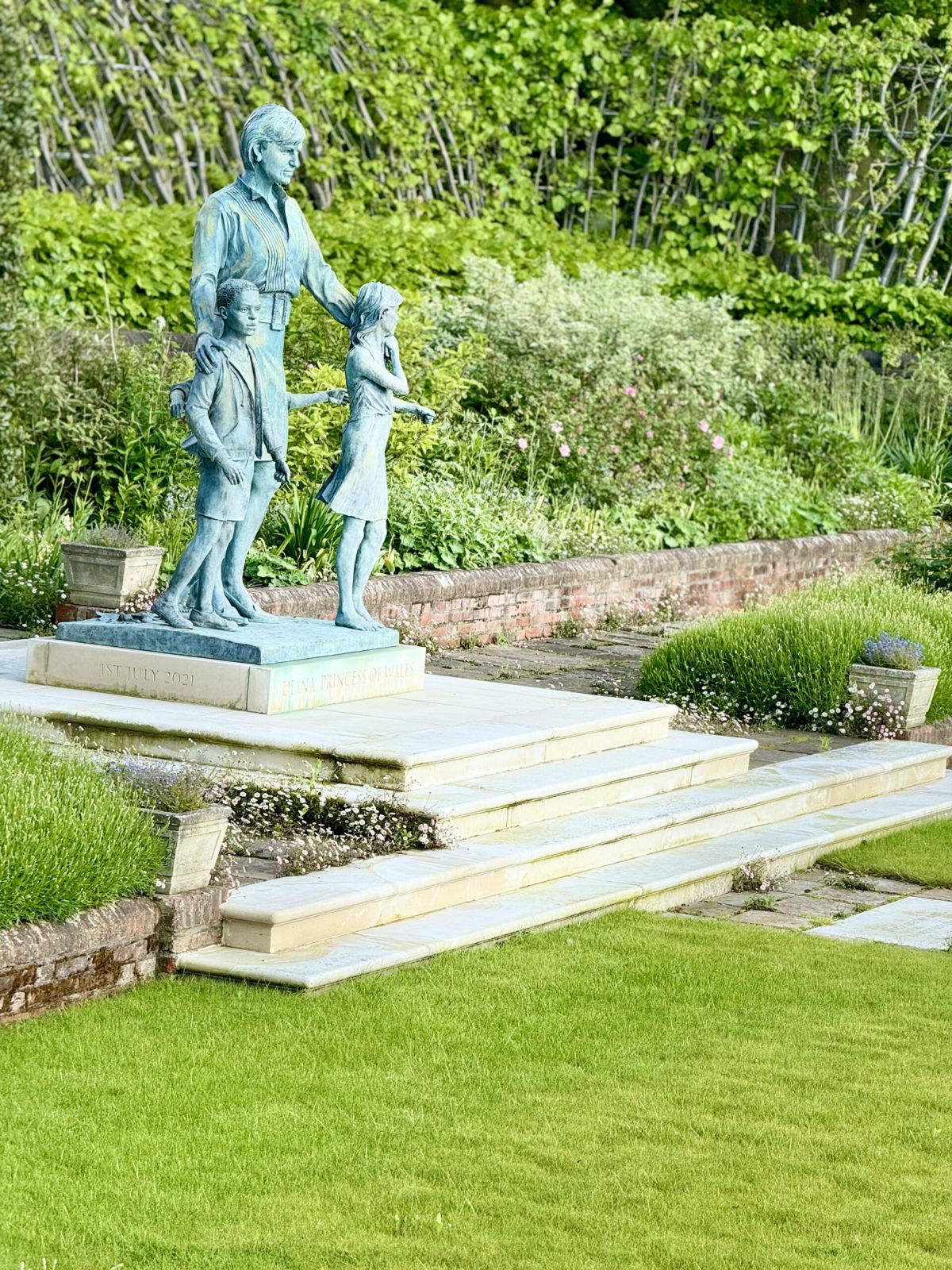 Diana memorial garden